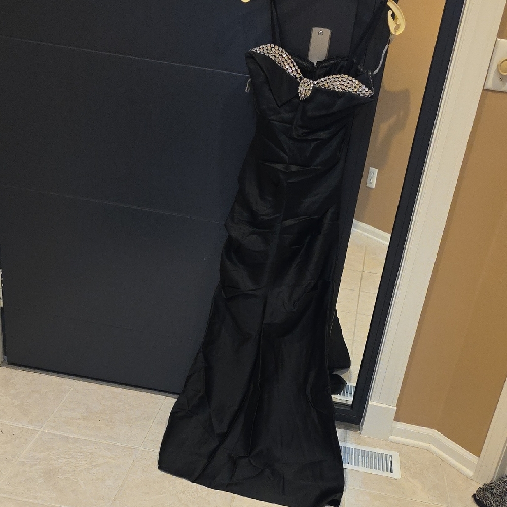 Chic Strapless Black Dress with Embellished Neckline